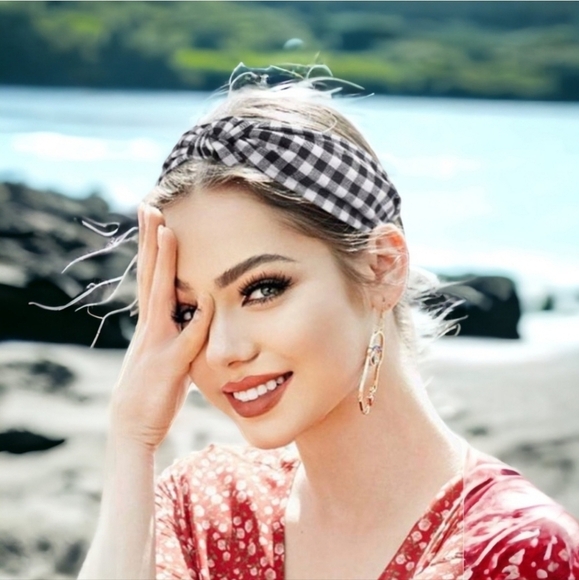 Trés Chic et Unique Boutique Accessories - Black Gingham Top Knot Comfort Fit Headband, NWT